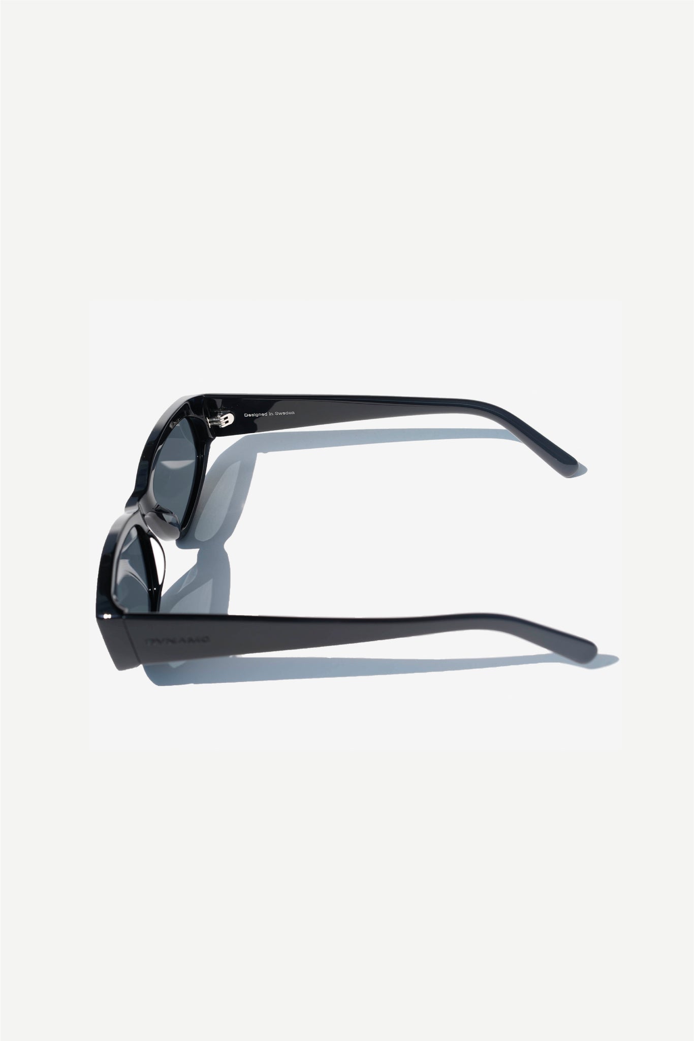 SUNGLASSES NOIR